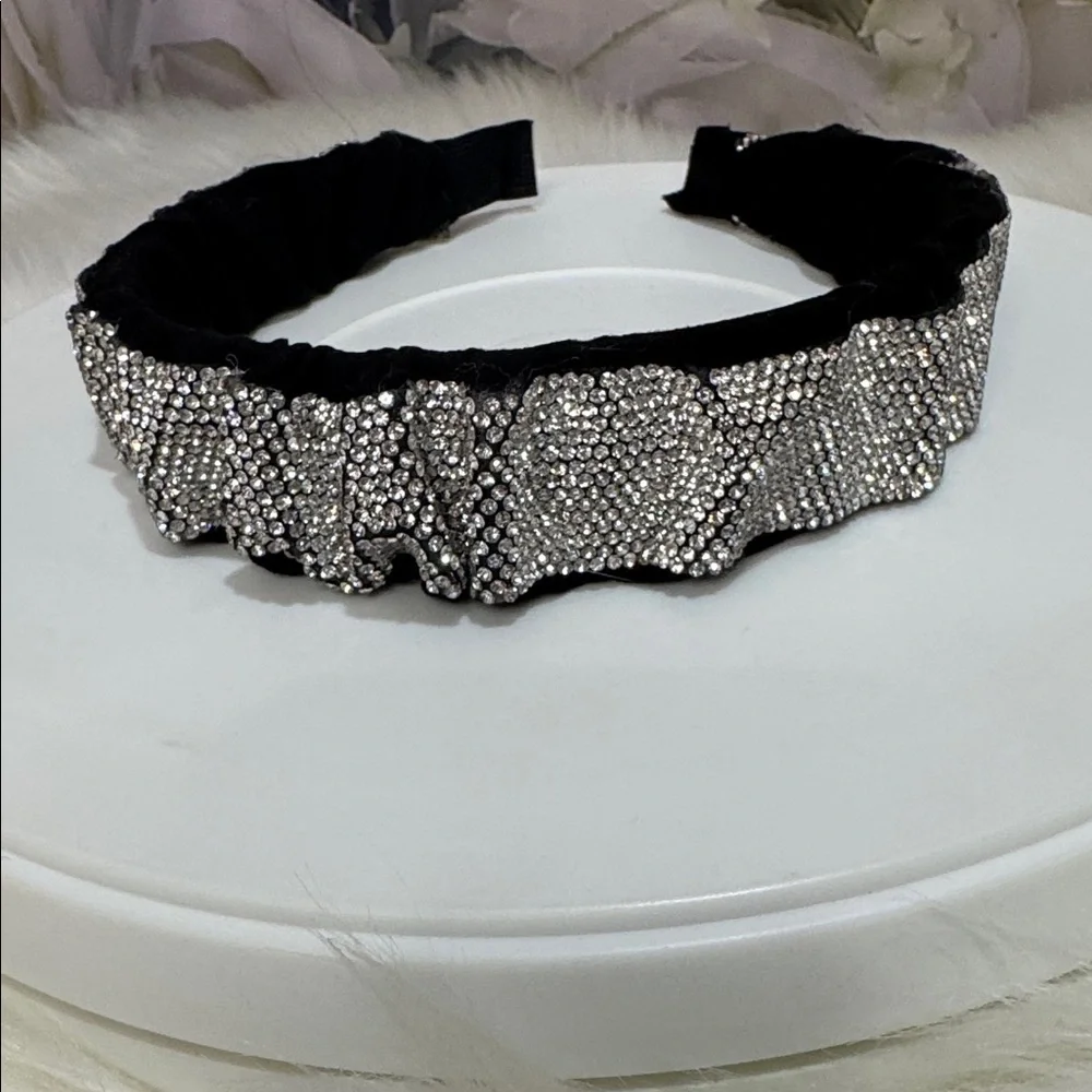 Elegant Black and Silver Headband